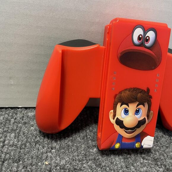 PowerA Joy-Con Comfort Grip Nintendo Switch Super Mario Odyssey Red 1502659-01 - Picture 3 of 7